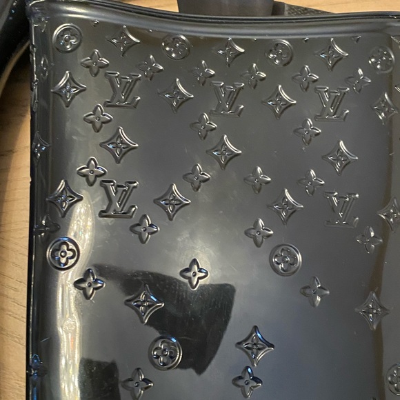 ❤️ Authentic Louis Vuitton Black Rain Boots - Picture 13 of 13